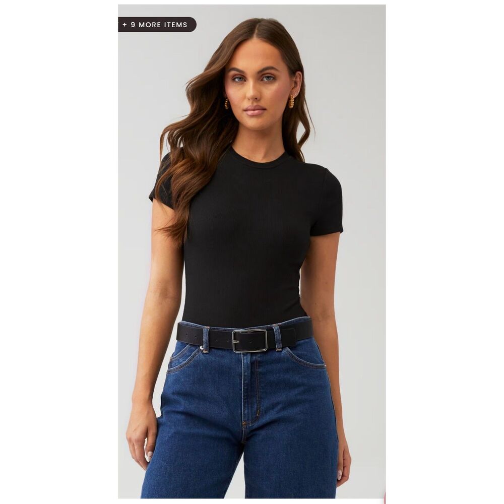 Good American Black Ribbed Short Sleeve Bodysuit Size Medium Minimalist Basic M